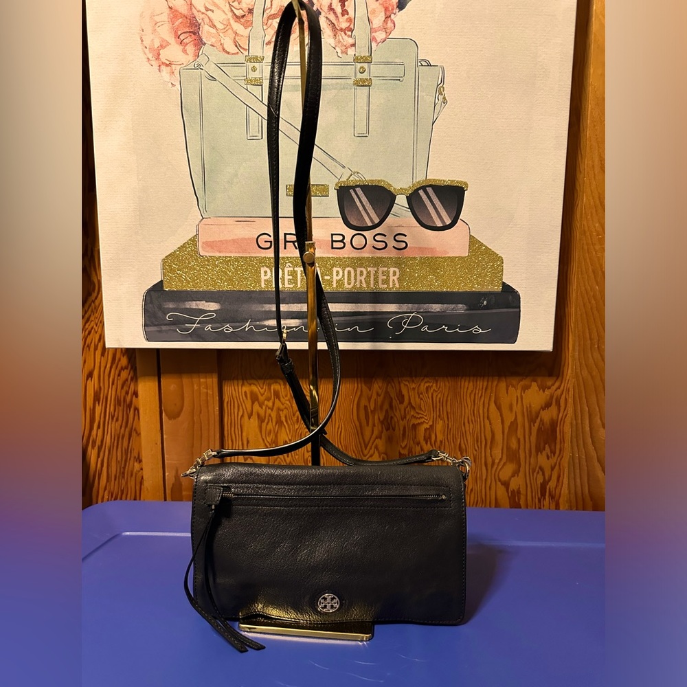 TORY BURCH Brody Sheepskin Leather Clutch Bag (EUC)